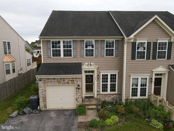 320 MAPLE DR, Hanover, PA 17331