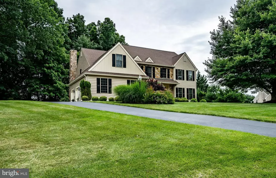 15 TURNSTONE WAY, Downingtown, PA 19335