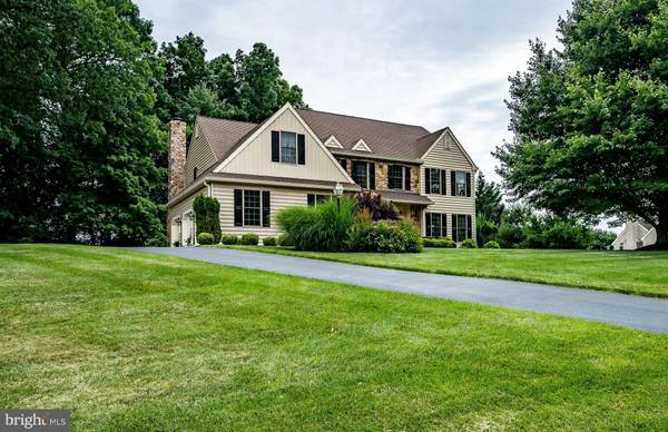 15 TURNSTONE WAY, Downingtown, PA 19335