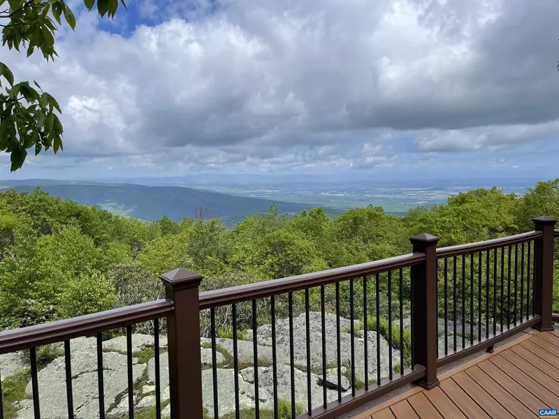 11 FOREST CT, Wintergreen Resort, VA 22967