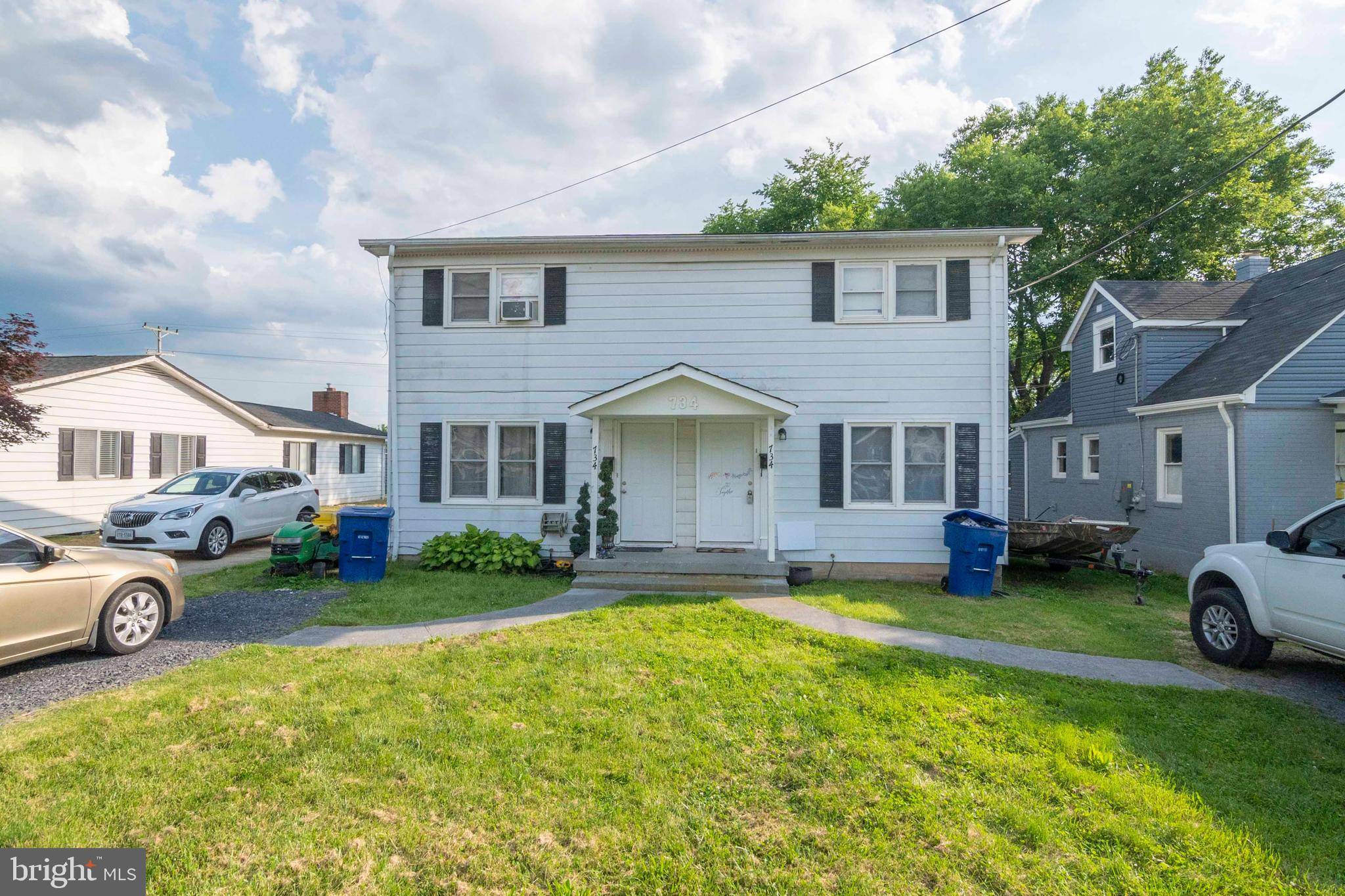 734 (A & B) W 11TH ST, Front Royal, VA 22630