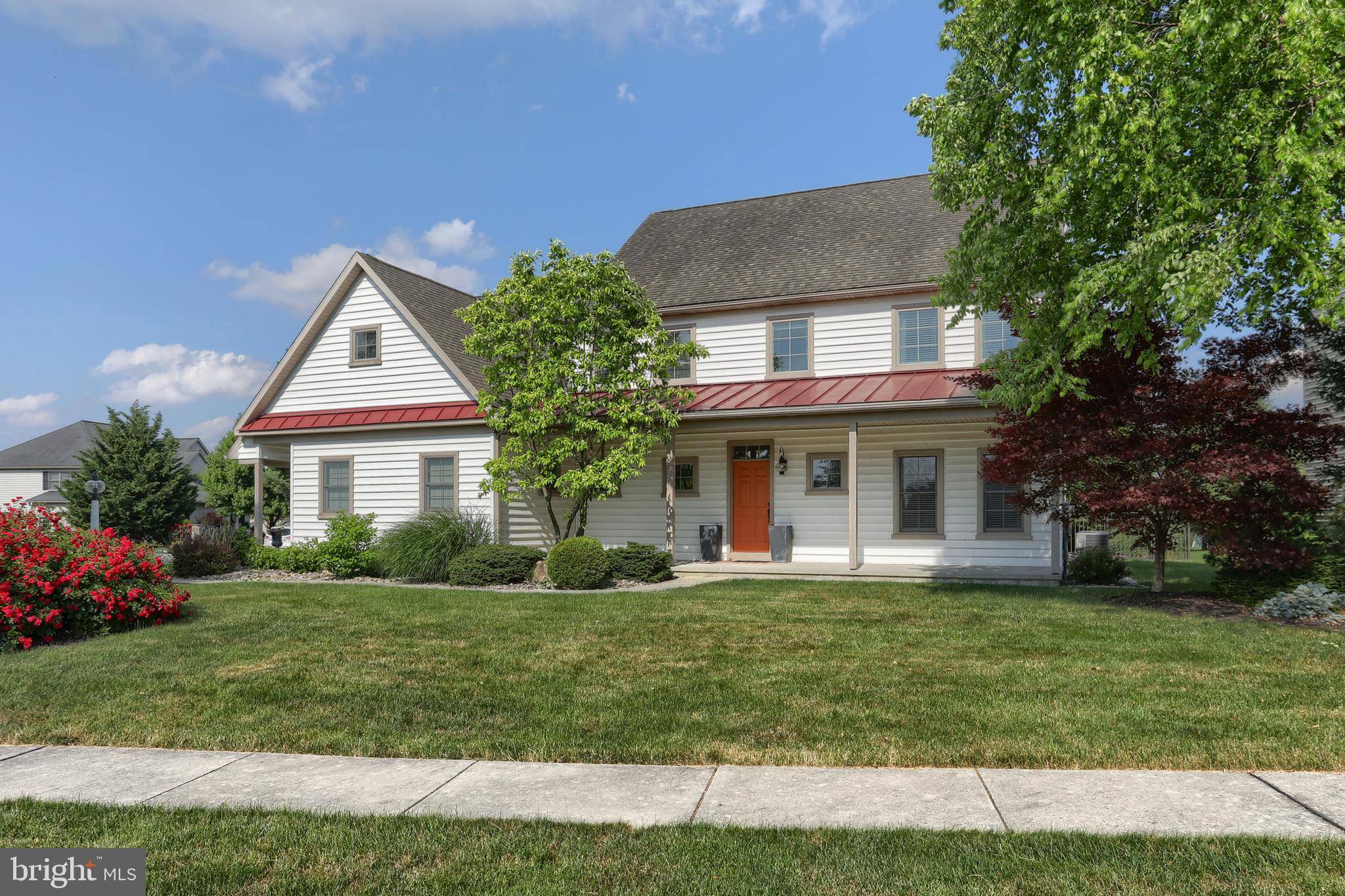 2260 COACH LIGHT LN, Lancaster, PA 17601