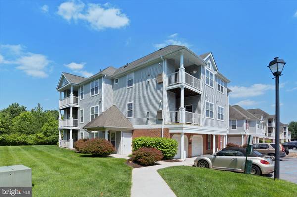 5004 HOLLINGTON DR #201, Owings Mills, MD 21117