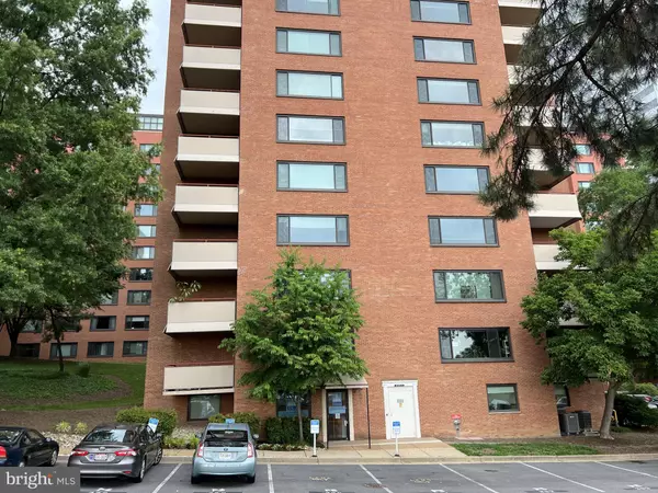 Arlington, VA 22209,1021 ARLINGTON BLVD #131