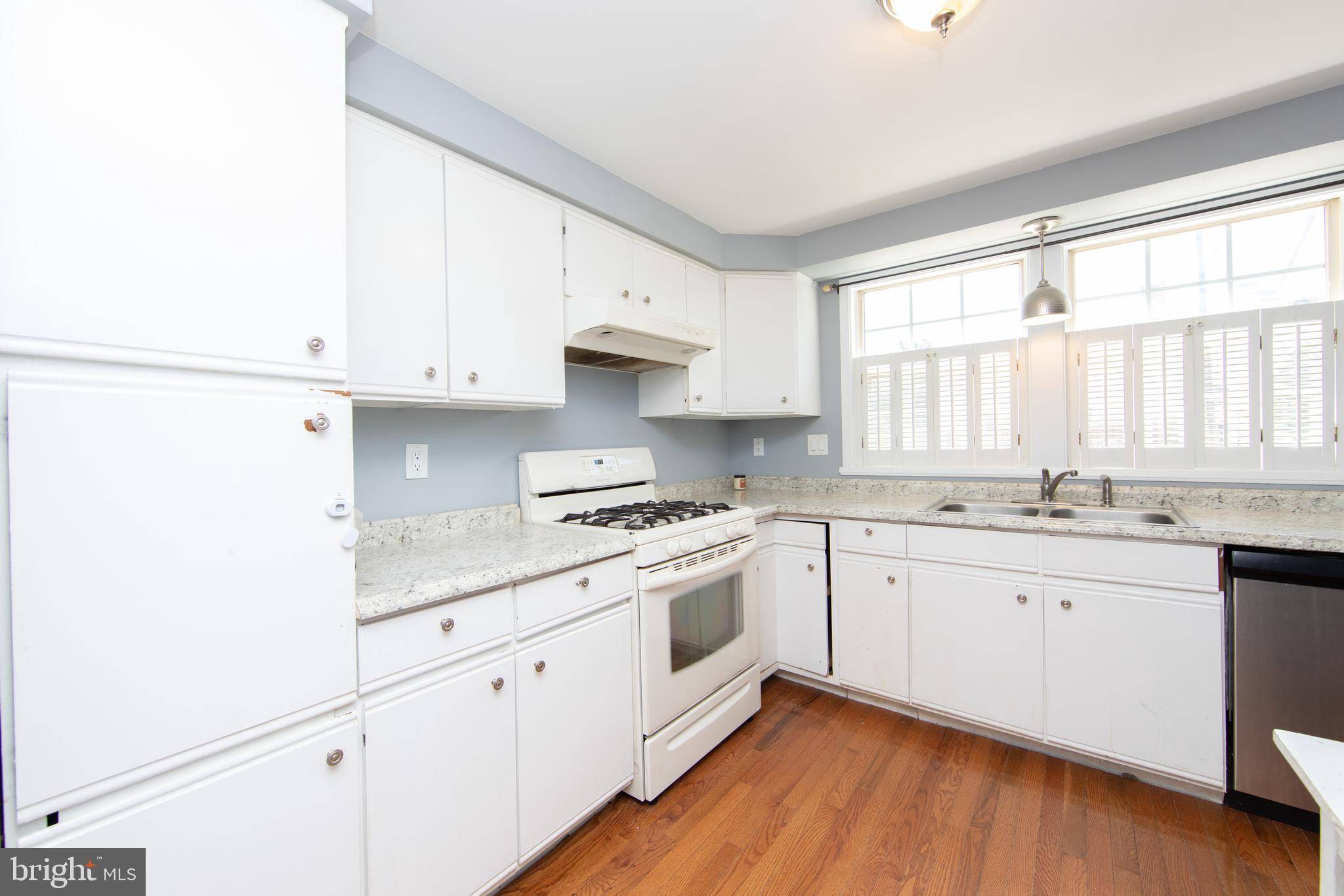 Mount Holly, NJ 08060,29 PAXSON ST
