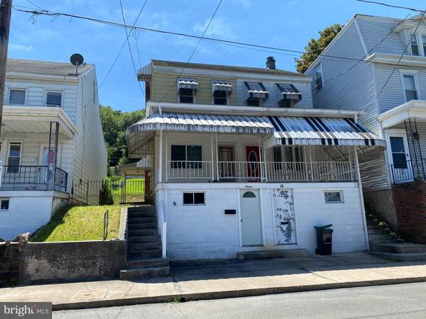 16 E SAVORY ST, Pottsville, PA 17901