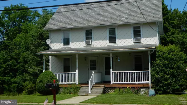 1 AND 3 CHASE AVE, Warminster, PA 18974