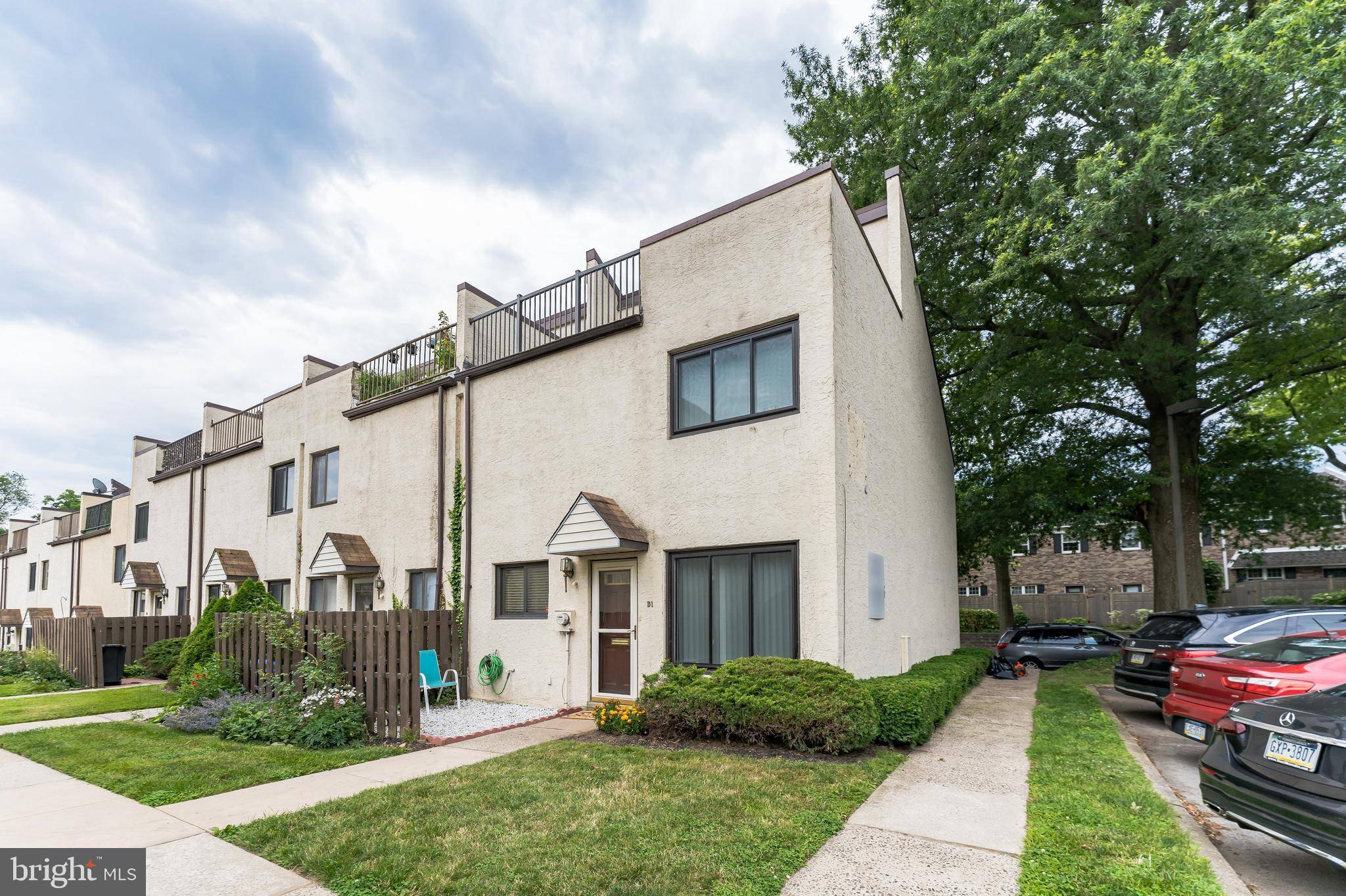 Philadelphia, PA 19118,7601 CRITTENDEN ST #D1