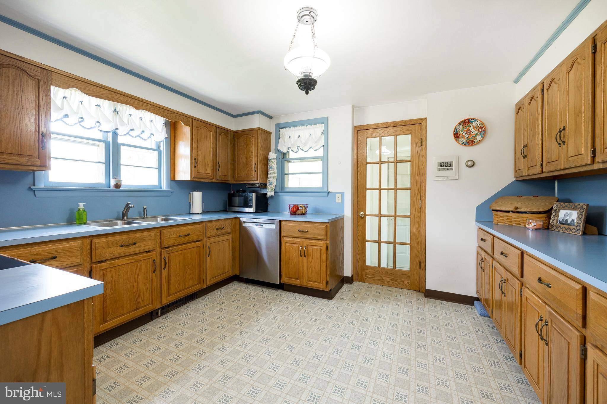 Telford, PA 18969,613 KELLER CREAMERY RD
