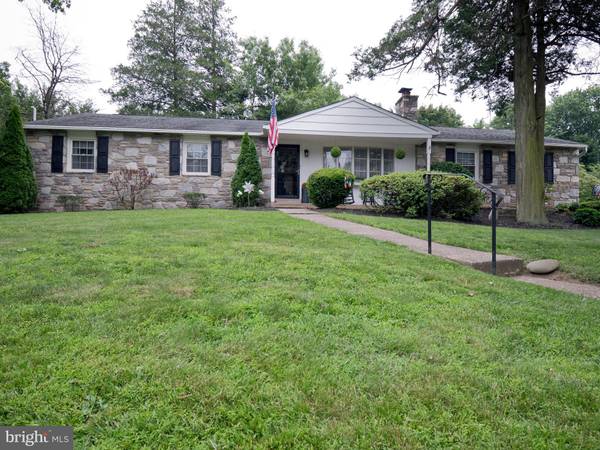 2545 DAMIAN DR, Hatboro, PA 19040