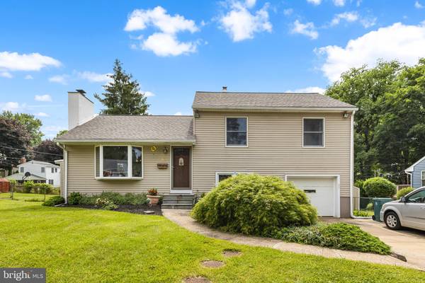 38 TAYLOR RD, Conshohocken, PA 19428