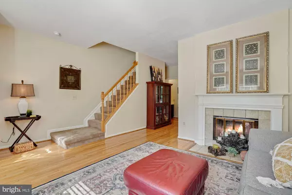 Alexandria, VA 22306,7227 STOVER CT