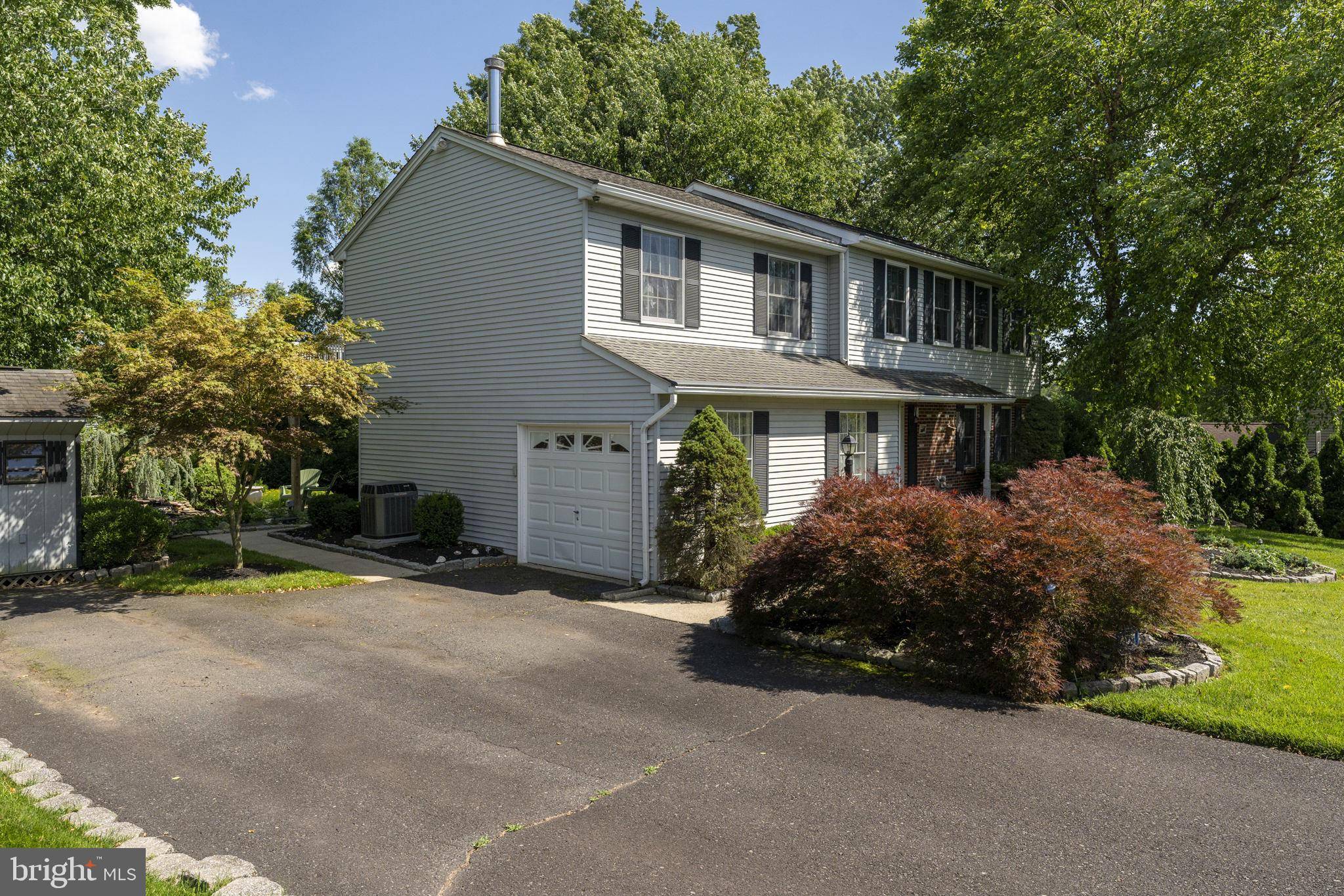 Harleysville, PA 19438,254 BRIARWOOD LN