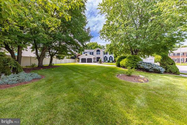 27 STONEHENGE DR, Sewell, NJ 08080