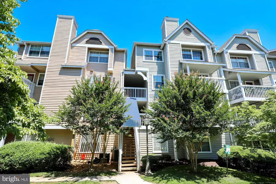 10807 HAMPTON MILL TER #502, Rockville, MD 20852