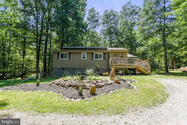 215 PILEATED WOODPECKER LANE, Hedgesville, WV 25427