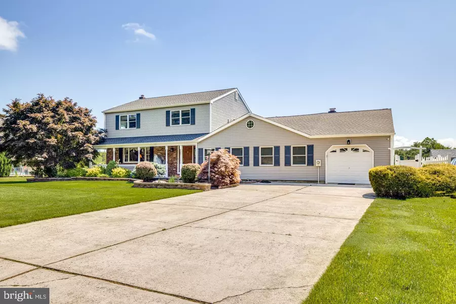 47 MANITOBA TRL, Shamong, NJ 08088