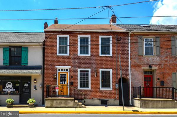 104 S CHESTNUT ST, Bath, PA 18014