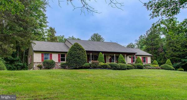 2211 LITTLE RD, Perkiomenville, PA 18074