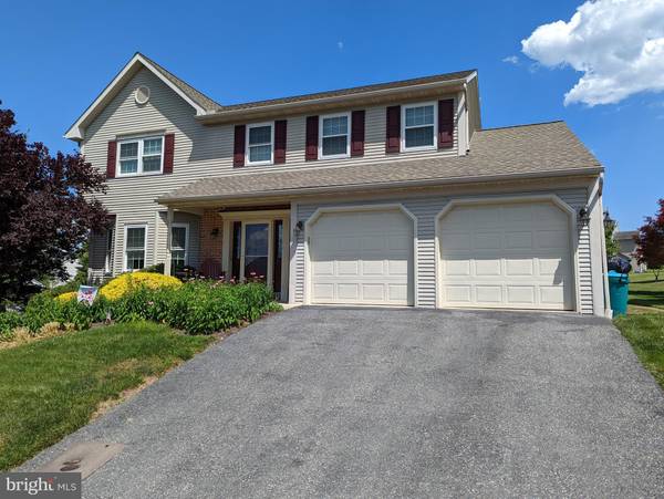 1 FLINT RIDGE DR, Reading, PA 19607