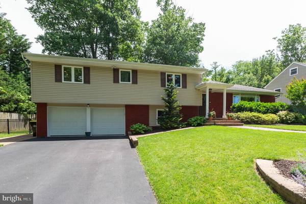 6 RADCLIFFE RD, Yardley, PA 19067