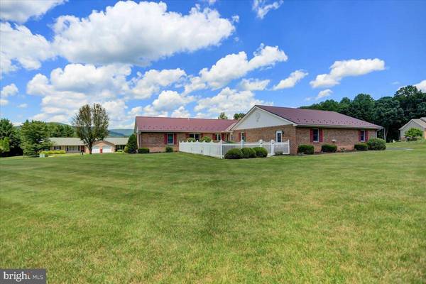 Waynesboro, PA 17268,11960 GREEN RIDGE DR