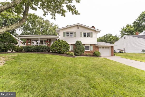 126 HEDGEROW DR, Morrisville, PA 19067