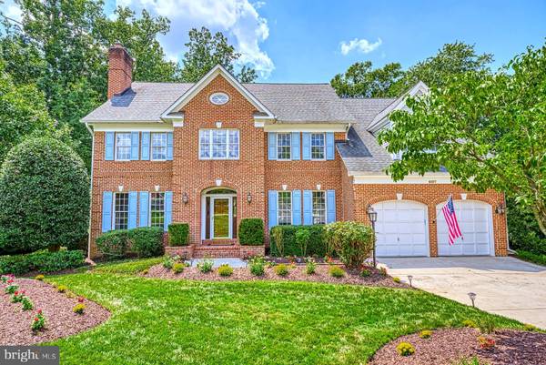 6107 WOODLAND STREAM DR, Alexandria, VA 22310