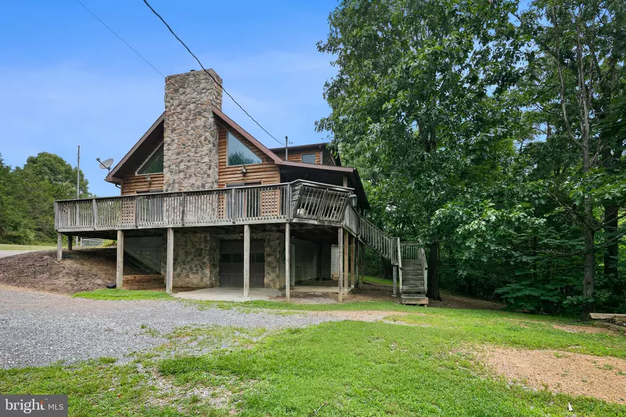 172 MCKOWN DR, Falling Waters, WV 25419