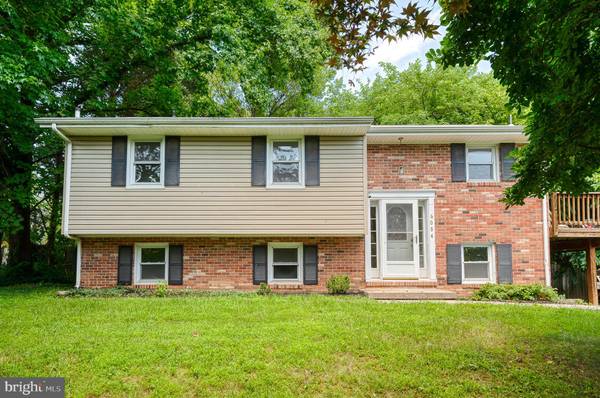 6084 FOUNTAIN DR, Frederick, MD 21702