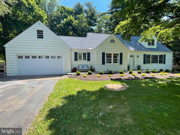 1904 S CRESCENT BLVD, Yardley, PA 19067