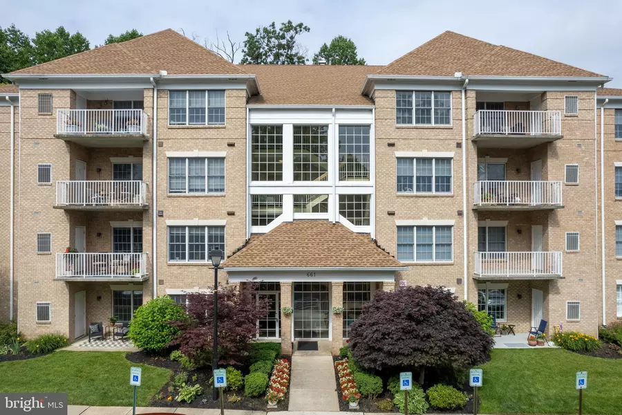 661 STRAFFAN DR #202, Lutherville Timonium, MD 21093