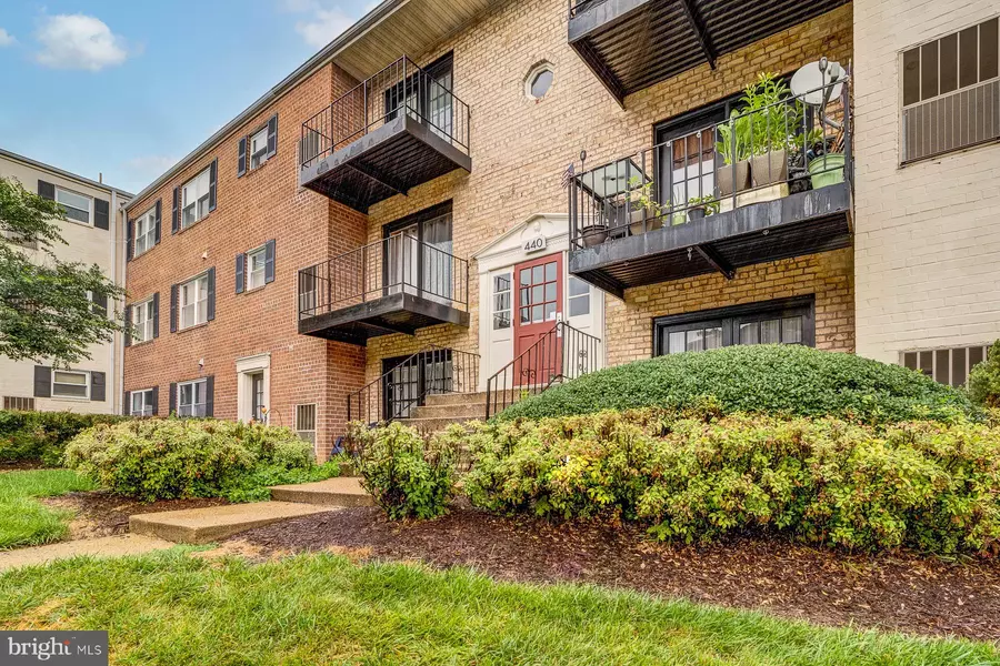 440 N ARMISTEAD ST #303, Alexandria, VA 22312