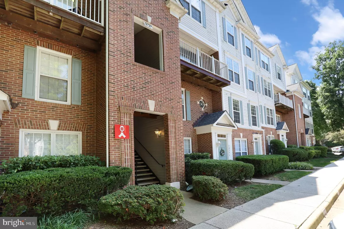 Fairfax, VA 22033,12729 FAIR CREST CT #42-304