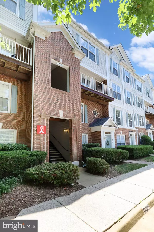 Fairfax, VA 22033,12729 FAIR CREST CT #42-304