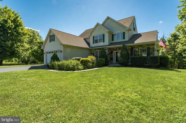 7202 STEIN RD, Zionsville, PA 18092