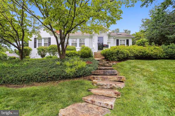 8709 MELWOOD RD, Bethesda, MD 20817