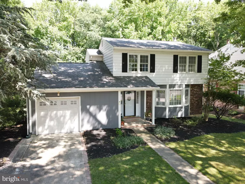 95 IROQUOIS CT, Newark, DE 19702