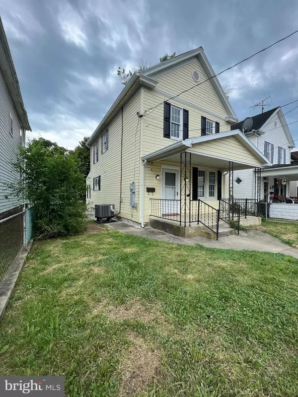 804 NEW YORK AVE, Martinsburg, WV 25401