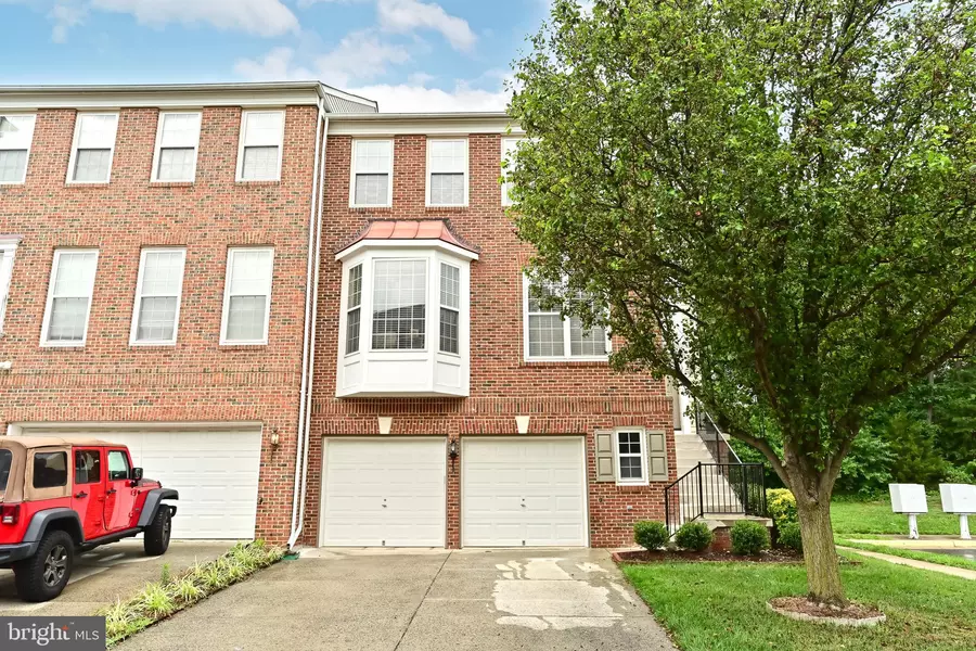 13128 ROSE PETAL CIR, Herndon, VA 20171