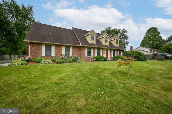 3 CHESAPEAKE DR, Bear, DE 19701