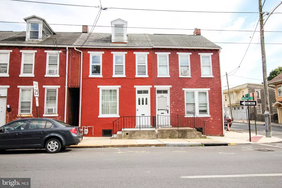 442 WALNUT ST, Lebanon, PA 17042