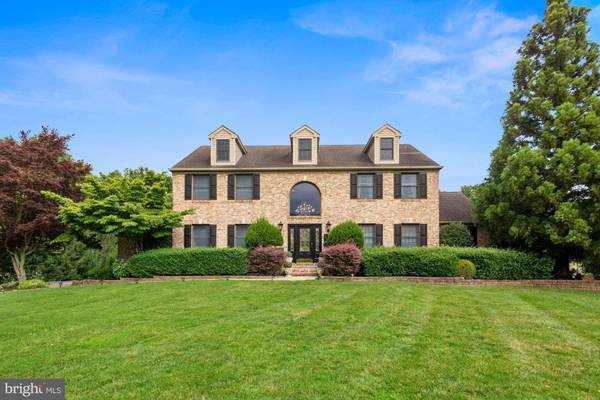 20 SWEET BRIAR CT, Mullica Hill, NJ 08062