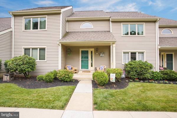 46 LAKEVIEW CT, Downingtown, PA 19335