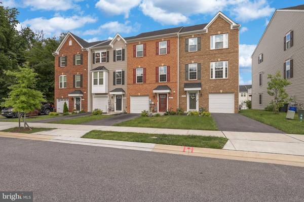 8211 KIRK FARM CIR, Windsor Mill, MD 21244