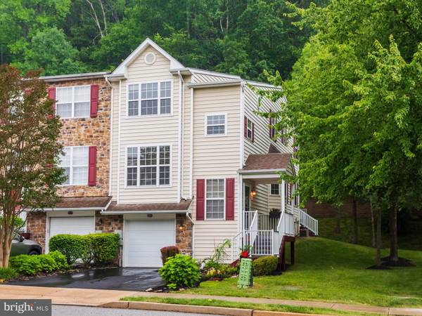 252 YORKTOWN CT, Malvern, PA 19355