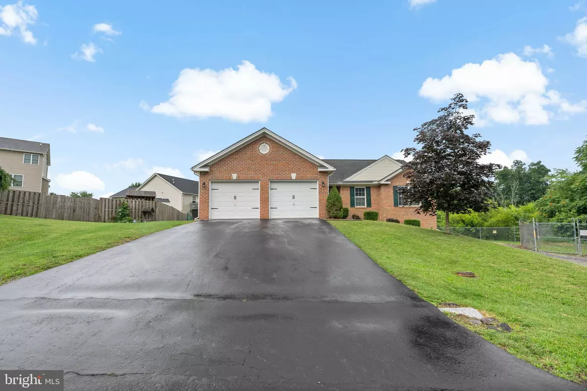 Martinsburg, WV 25404,55 BENDHEIM CIR