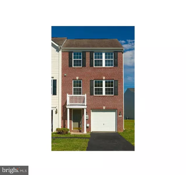 174 QUARTZ RD, Martinsburg, WV 25404