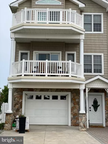 611 W MONTGOMERY AVE, Wildwood, NJ 08260