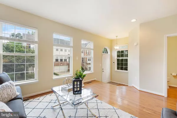 Alexandria, VA 22309,8583 WYNGATE MANOR CT